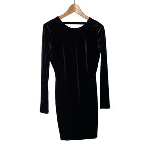 🤩 Gorgeous black velvet dress size S